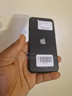 Apple iPhone SE (2020) 64 GB Black