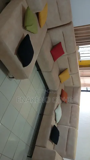 10 Seater Quality Sofa Plus Throw Pillows