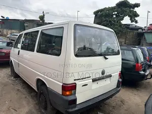 Volkswagen Transporter 2003 White