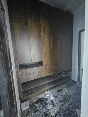 3bdrm Block of Flats in Kaura for rent