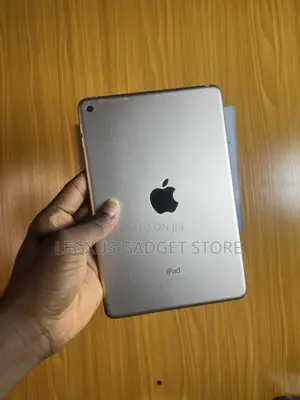 Apple iPad mini 4 16 GB