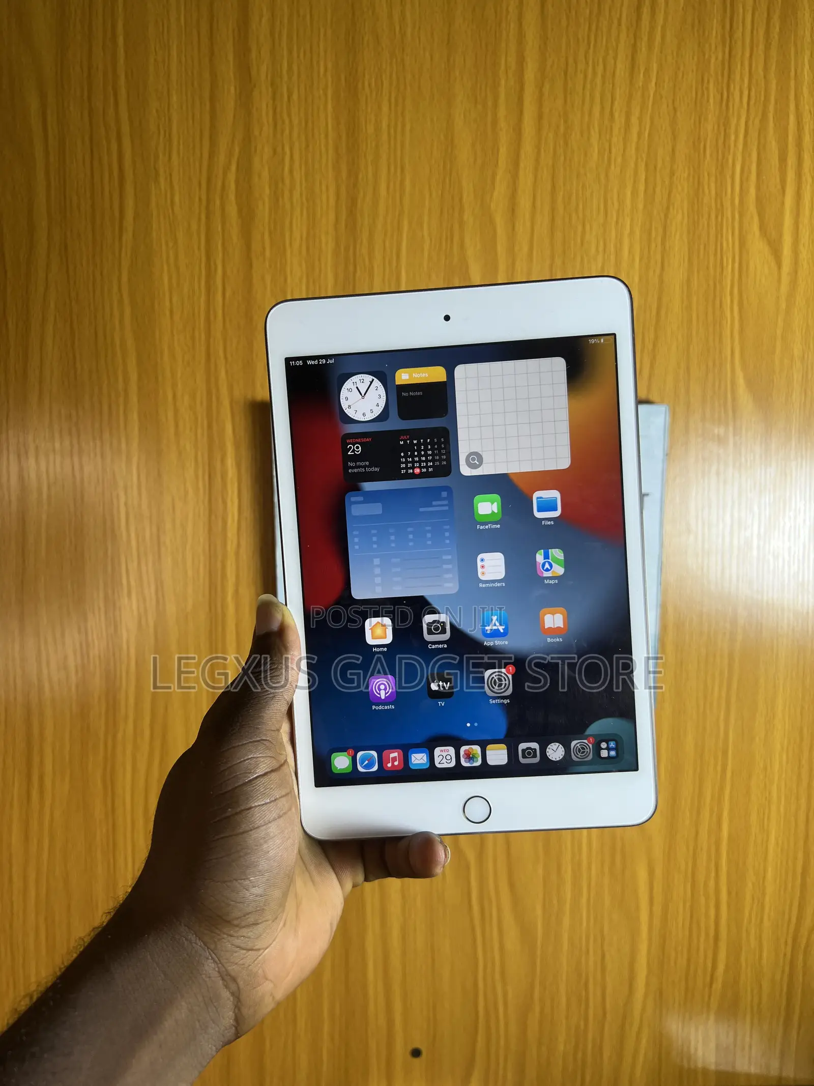 Apple iPad mini 4 16 GB