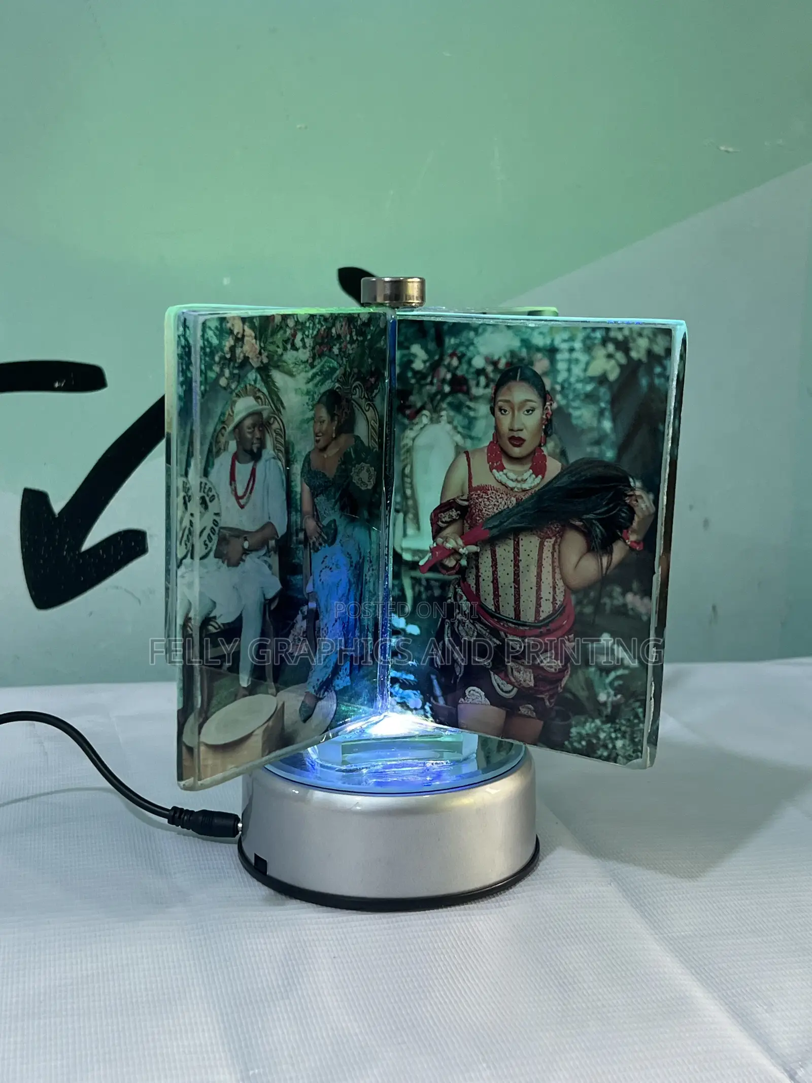 3D Acrylic Rotating Light Frame