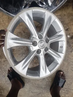 18rim for Lexus Rx350 Factory Filted Design in Silver Color Available