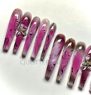 Custom Press-on Nails in Abuja
