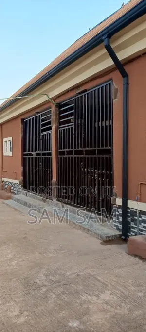 2bdrm Apartment in Graceland Estate, Oshimili South for sale