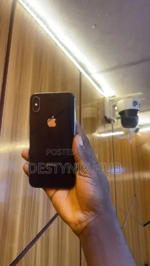 Apple iPhone X 64 GB Black