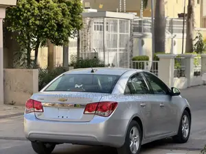 Chevrolet Cruze 2015 Silver