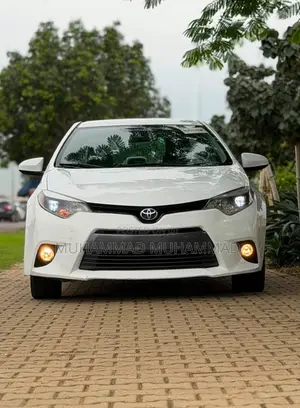 Toyota Corolla 2014 White