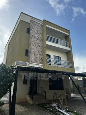 Furnished 4bdrm Duplex in Kado for rent
