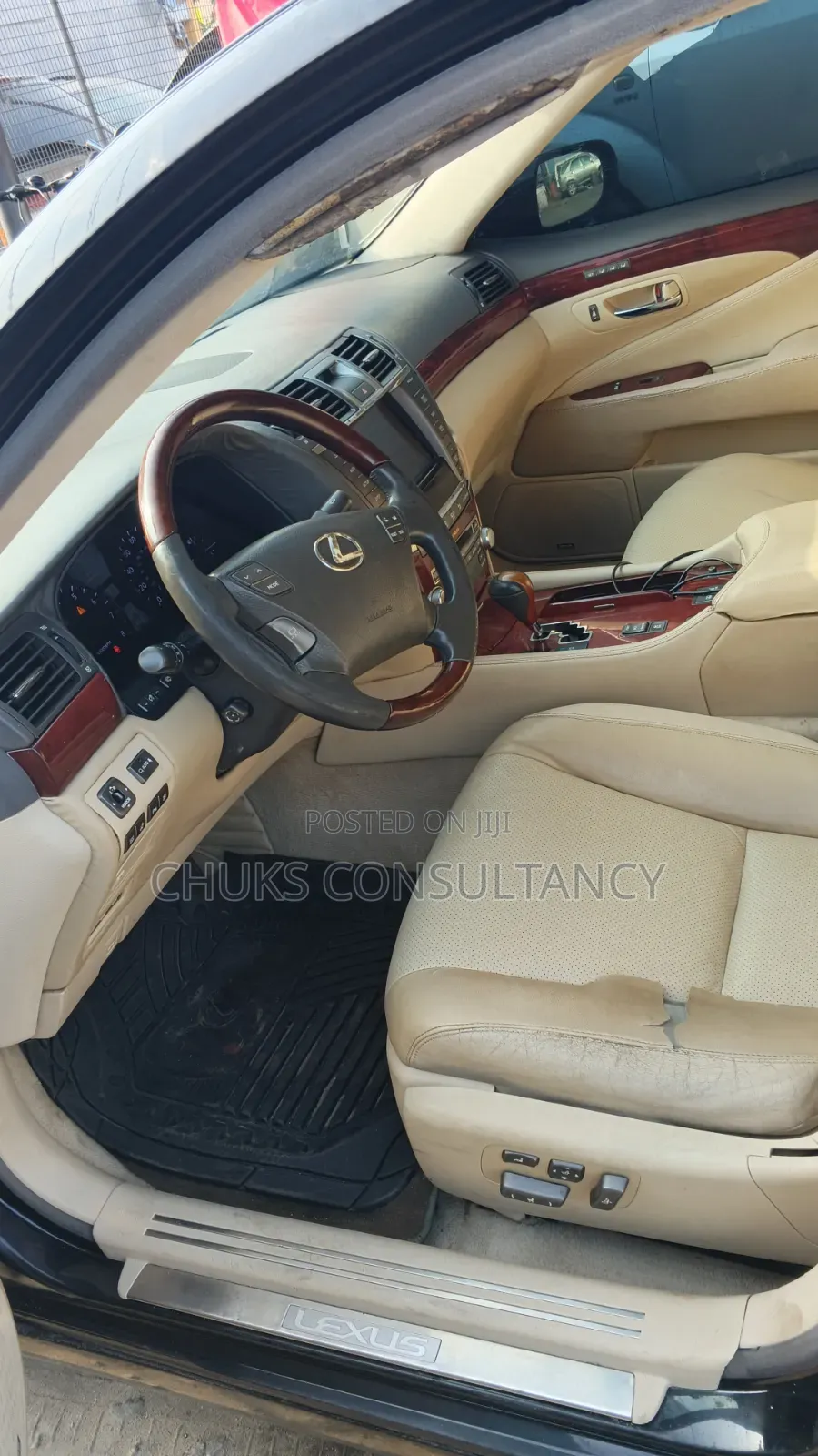 Lexus LS 460 2012 Black