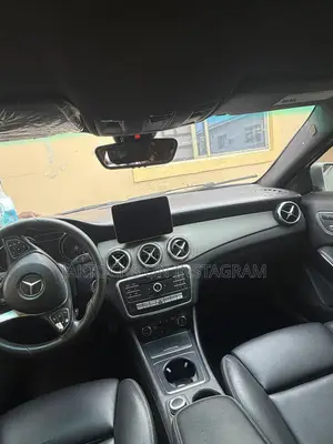 Mercedes-Benz GLA-Class 2017 Silver