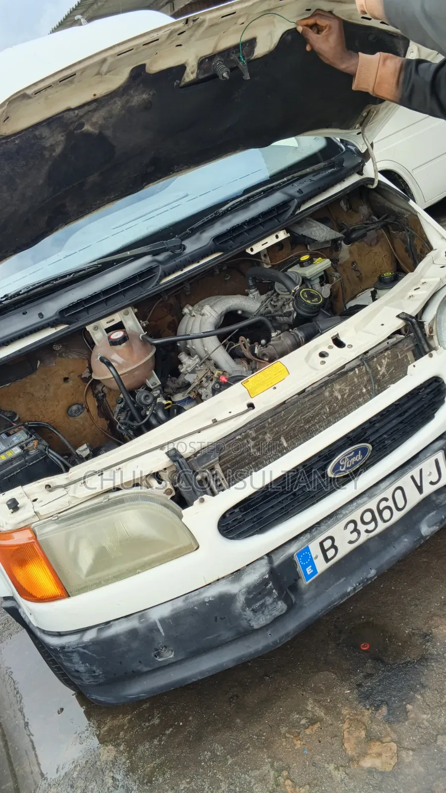 Ford Transit 2000 White