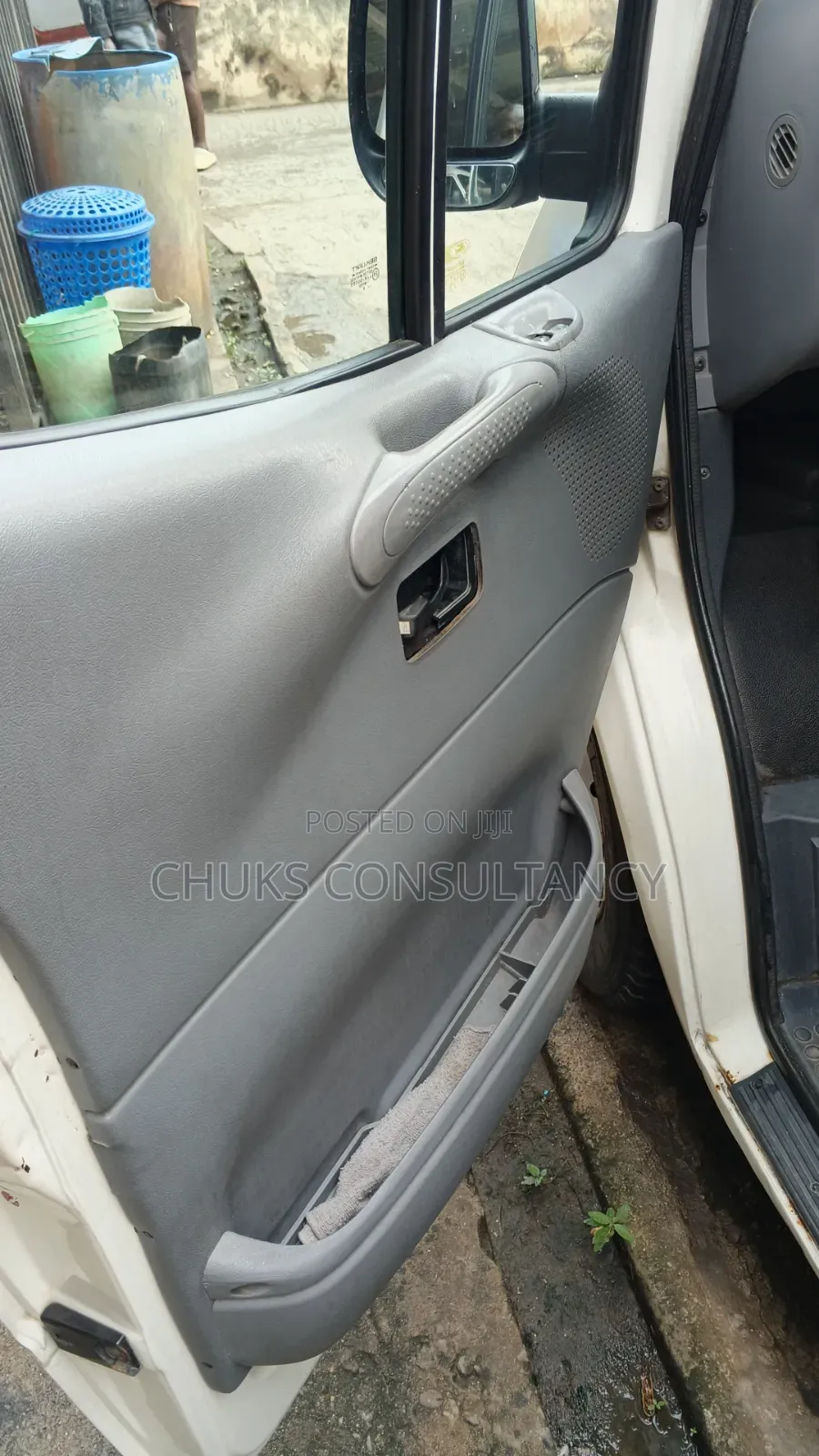 Ford Transit 2000 White