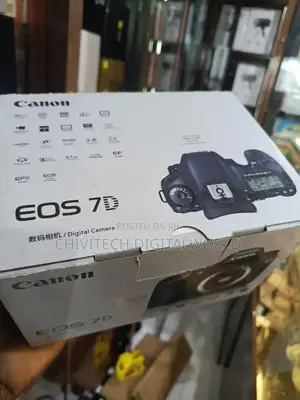 Canon EOS 7D Camera