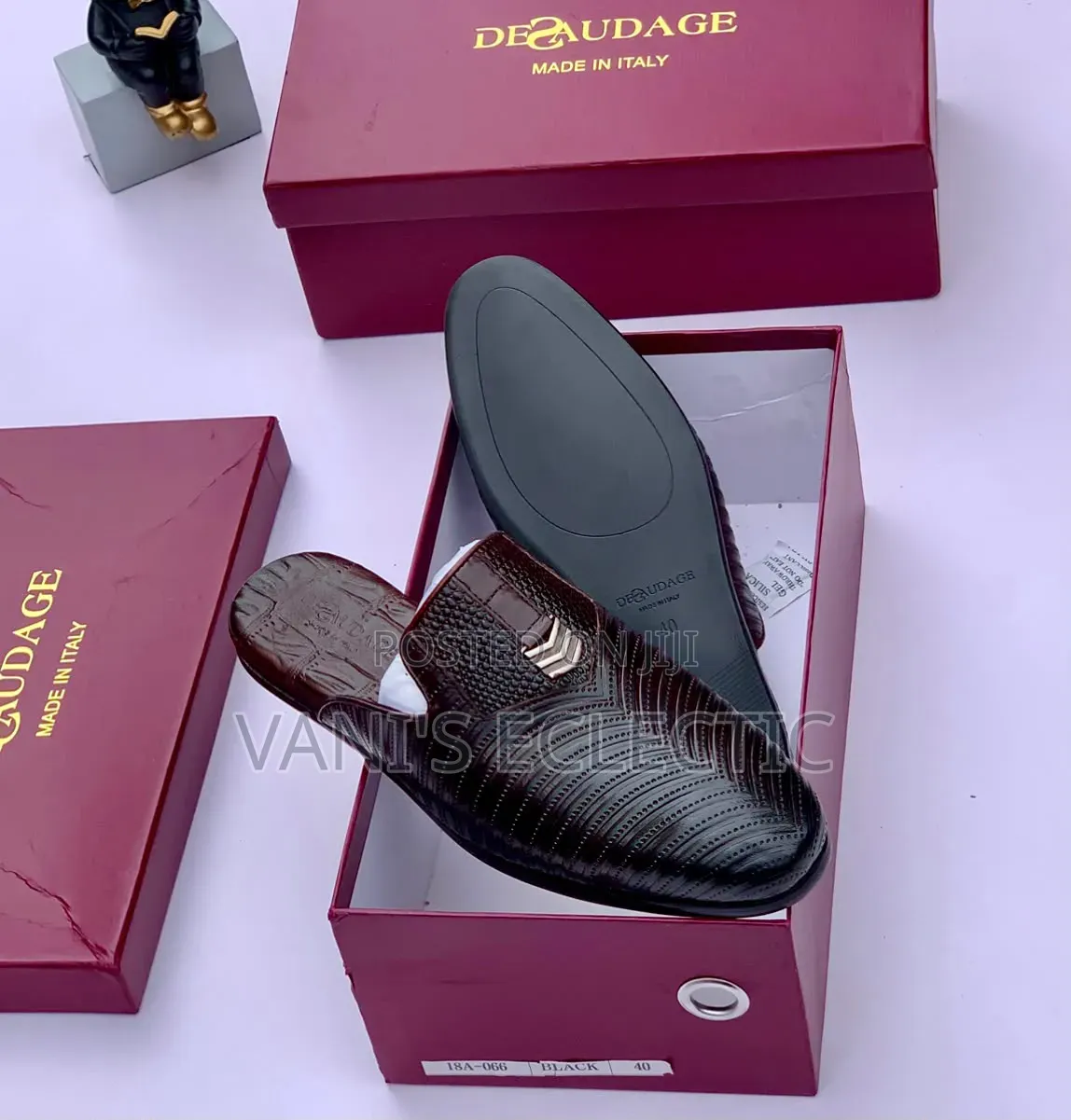DeSaudaGe Half-Shoes
