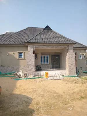 4bdrm Bungalow in Mints Estate, Oke Ira / Ajah for sale