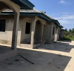Furnished 2bdrm Apartment in Akure for sale