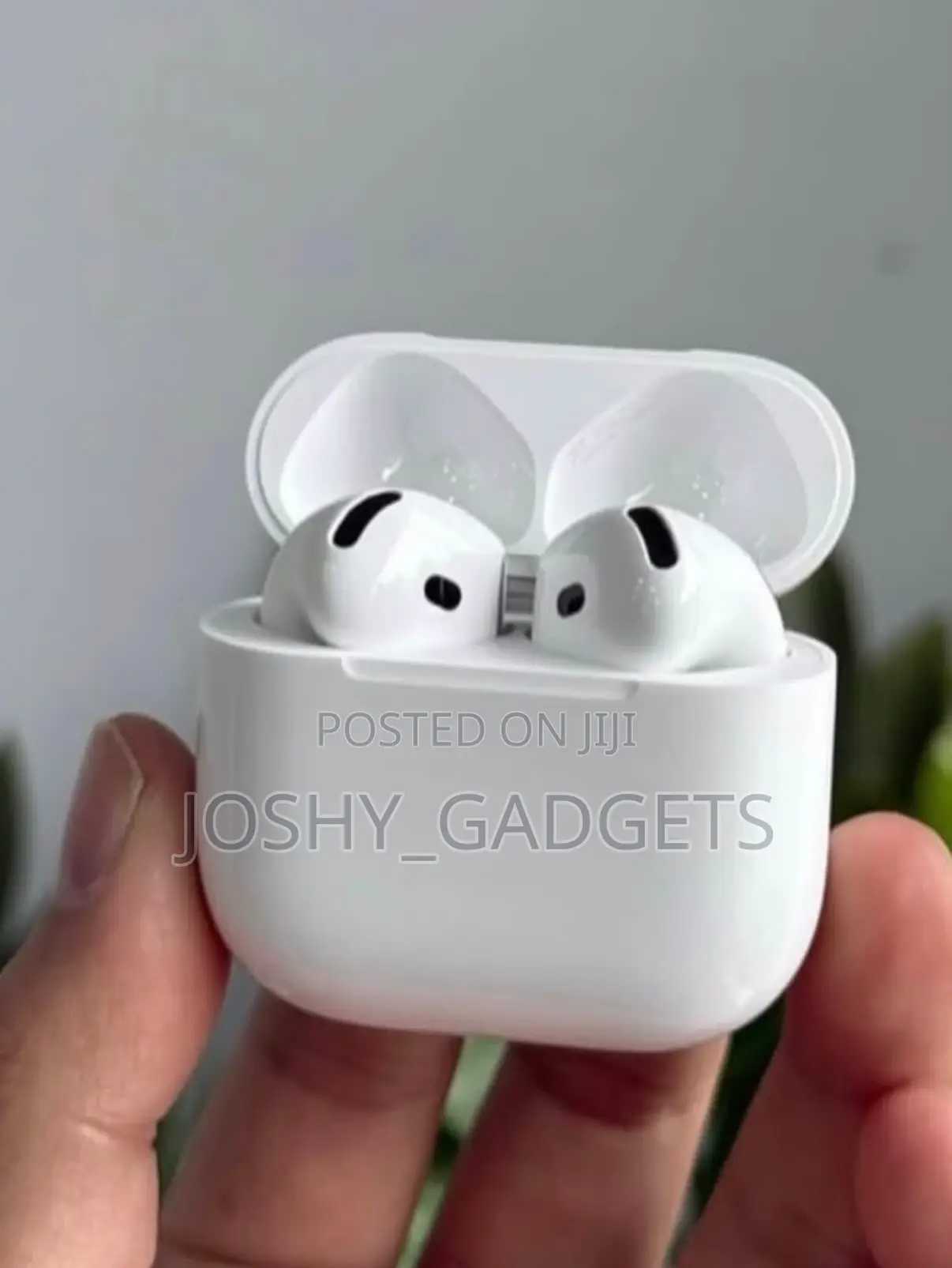 AirPod 4 Available