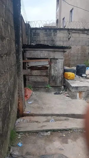 A Plot of Dry Land for Sale in Around Market Square, Ago