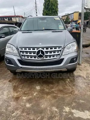 Mercedes-Benz M Class 2011 Gray
