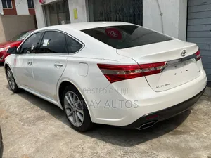 Toyota Avalon 2014 White