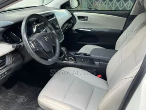 Toyota Avalon 2014 White