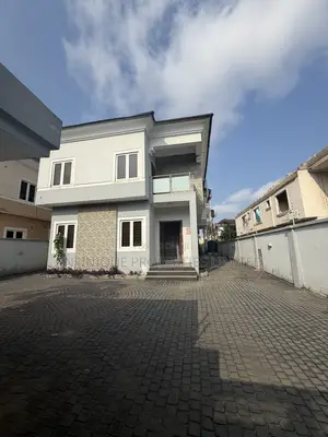 5bdrm Duplex in Lekki Phase 1 for rent