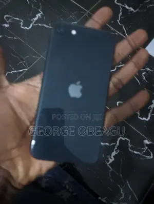Apple iPhone SE 64 GB Black