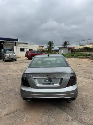 Mercedes-Benz C300 Sport 4Matic Sedan AWD (3.5L 6cyl 7A) 2013 Gray