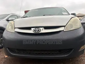 Toyota Sienna 2006 Silver