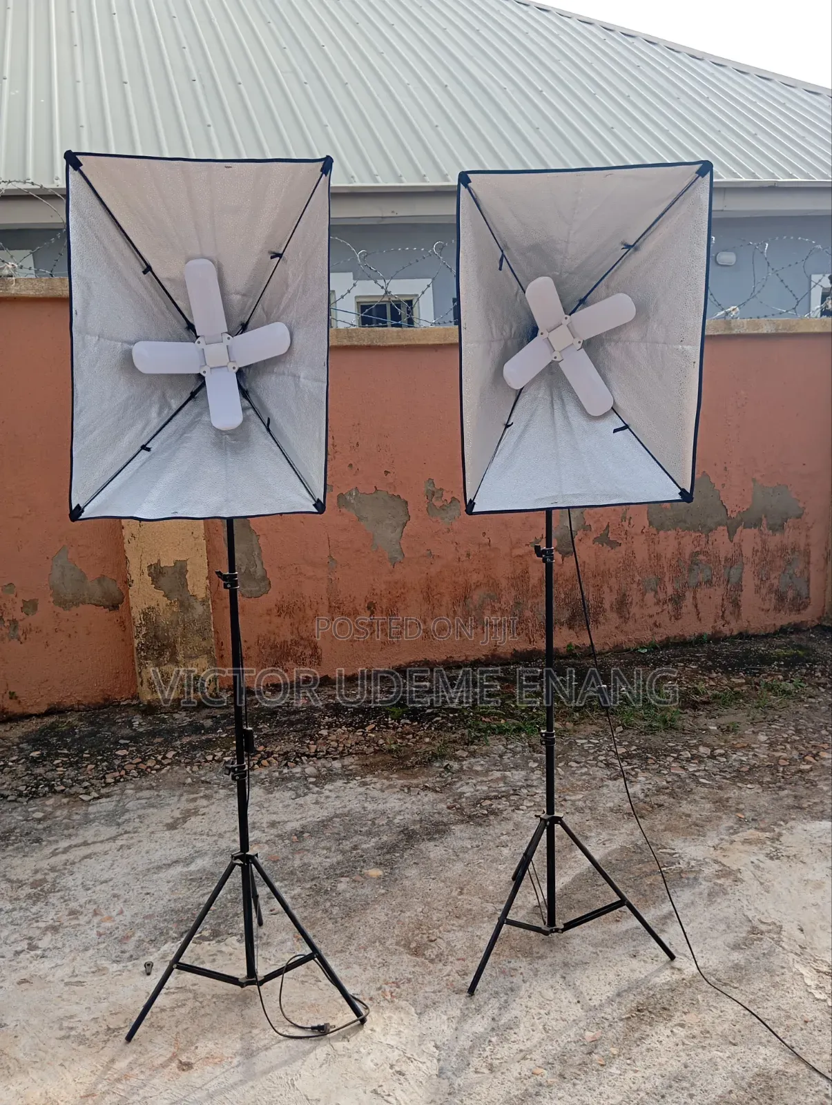 2 Light Box With Tripod Stand