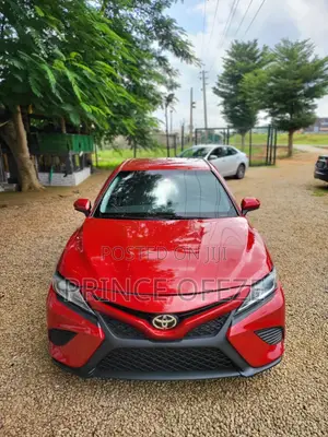 Toyota Camry 2019 Red