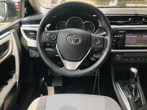 Toyota Corolla 2016 Silver