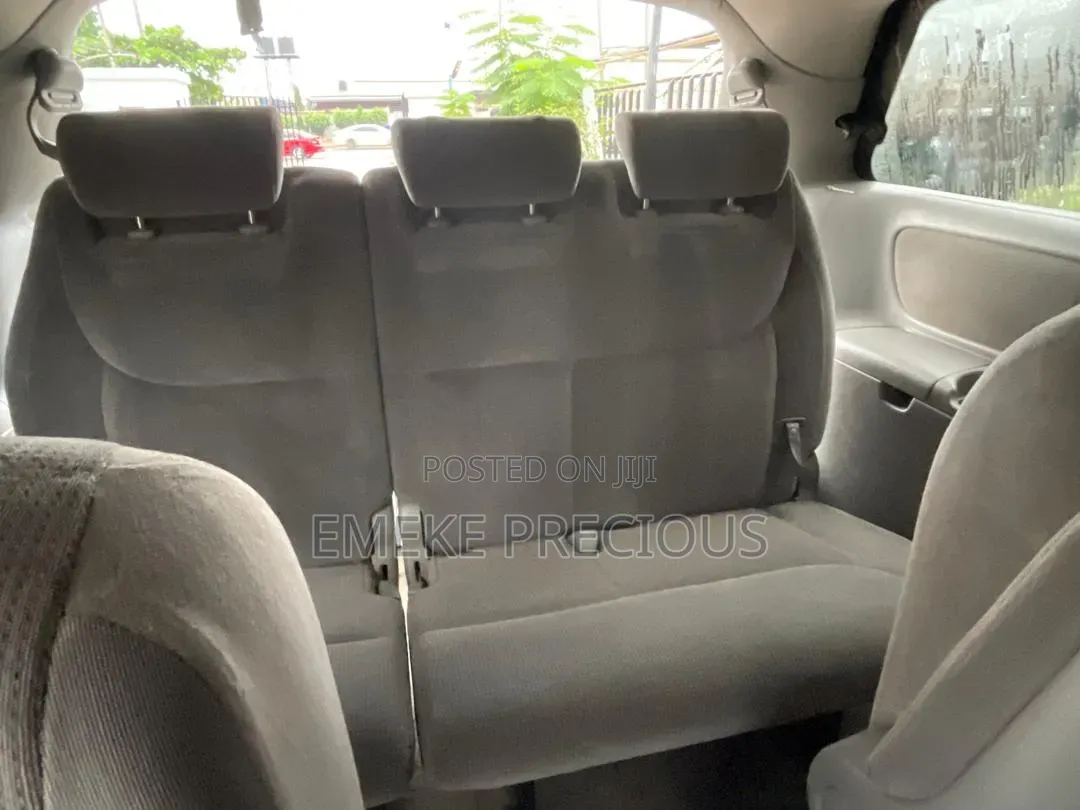 Toyota Sienna 2004 Blue