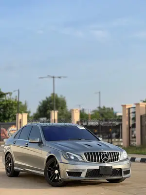 Mercedes-Benz C300 Luxury 4Matic Sedan AWD (3.5L 6cyl 7A) 2013 Gray