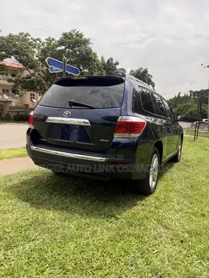 Toyota Highlander Limited 2012 Blue