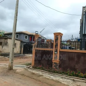 3bdrm Block of Flats in Obafemi-Owode for rent