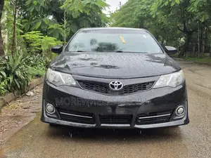 Toyota Camry SE 4dr Sedan (2.5L 4cyl 6A) 2013 Black
