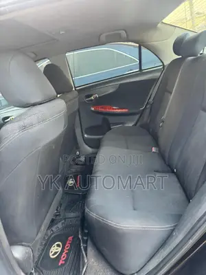 Toyota Corolla 2012 Black