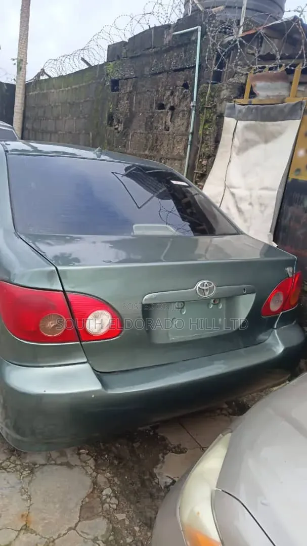 Toyota Corolla 2005 Green