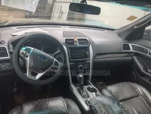 Ford Explorer 2014 Black