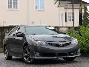 Toyota Camry 2014 Gray
