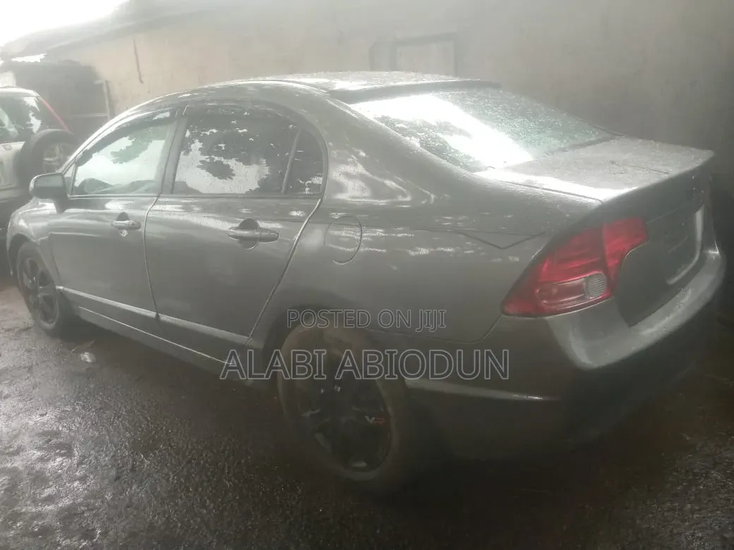 Honda Civic 2011 Gray