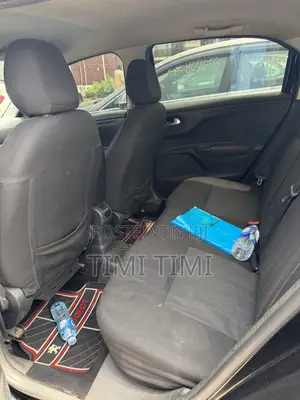 Peugeot 301 2014 Black