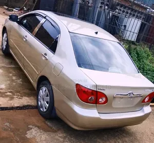 Toyota Corolla 2007 Gold