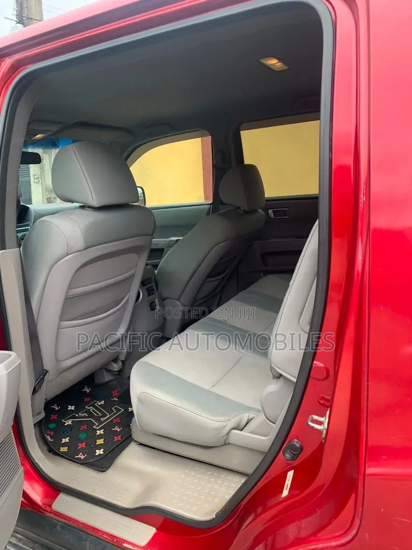 Honda Pilot 2010 Red