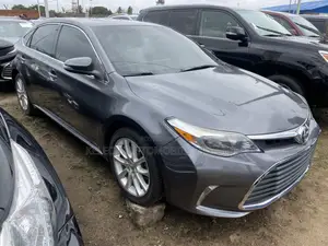 Toyota Avalon Limited Sedan FWD (3.5L 6cyl 6A) 2013 Gray