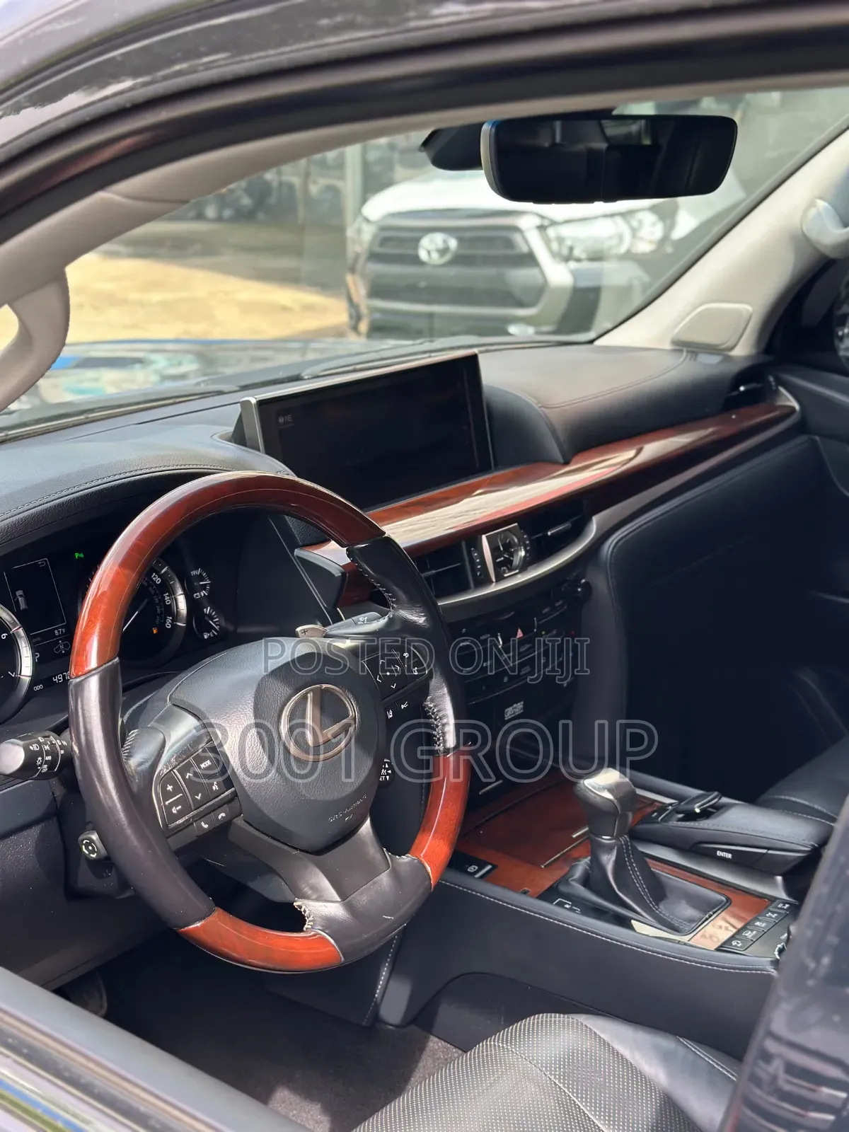 Lexus LX 2019 Gray