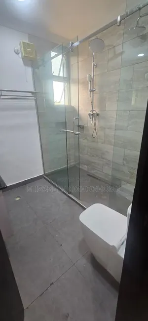 4bdrm Duplex in Banana Island for rent